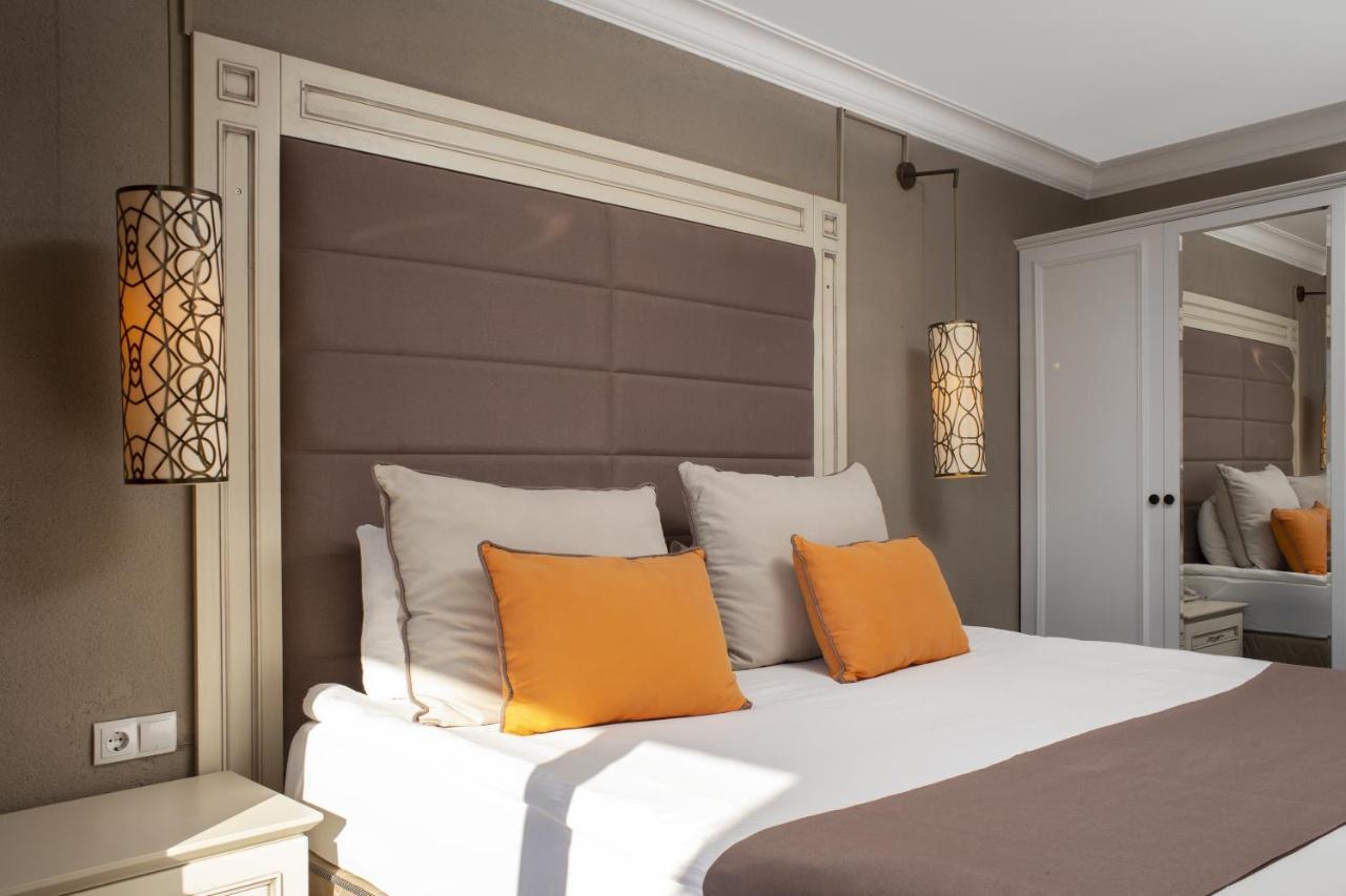 Suhan Seaport Hotel Kusadası Exteriör bild