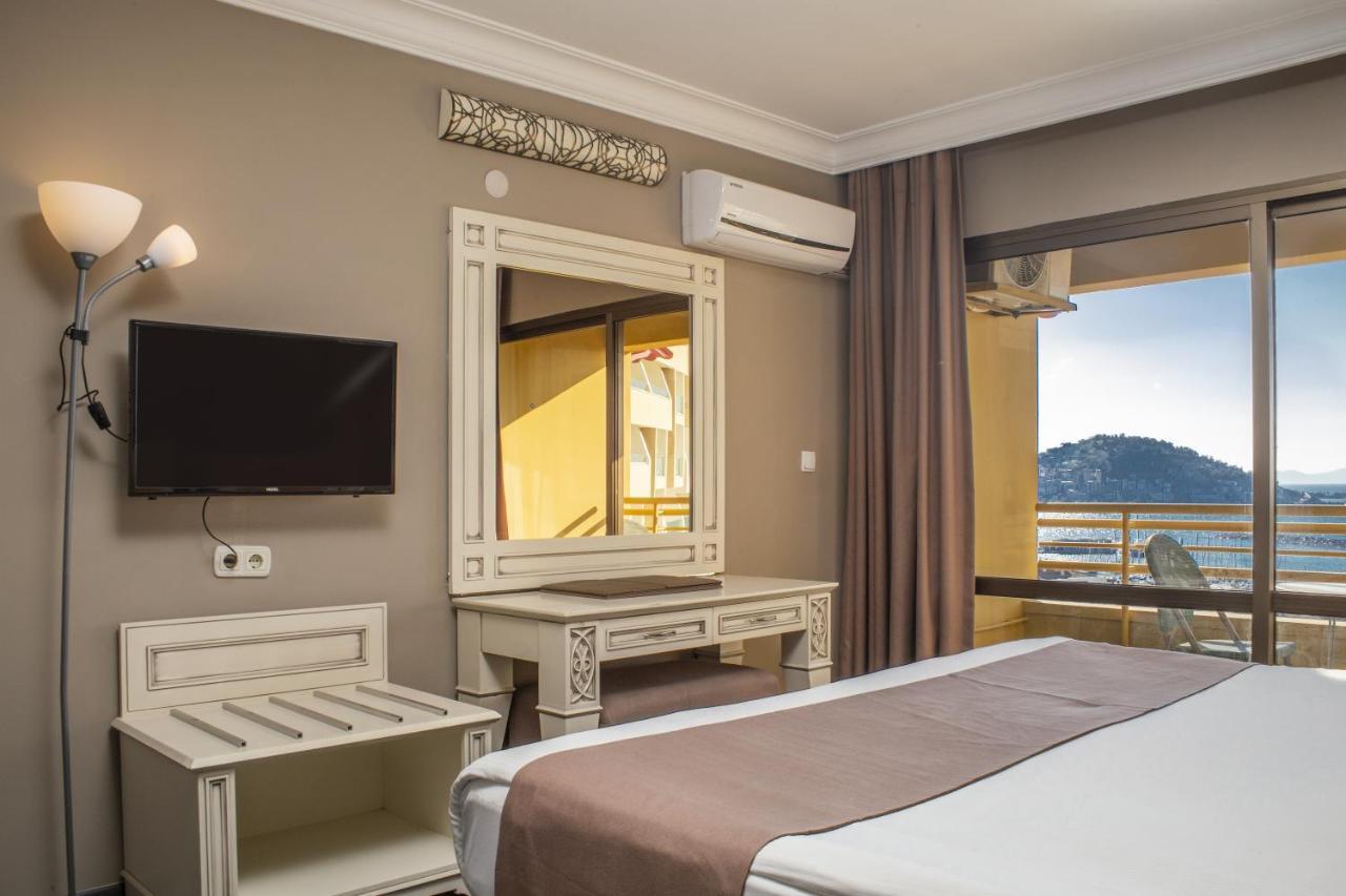 Suhan Seaport Hotel Kusadası Exteriör bild