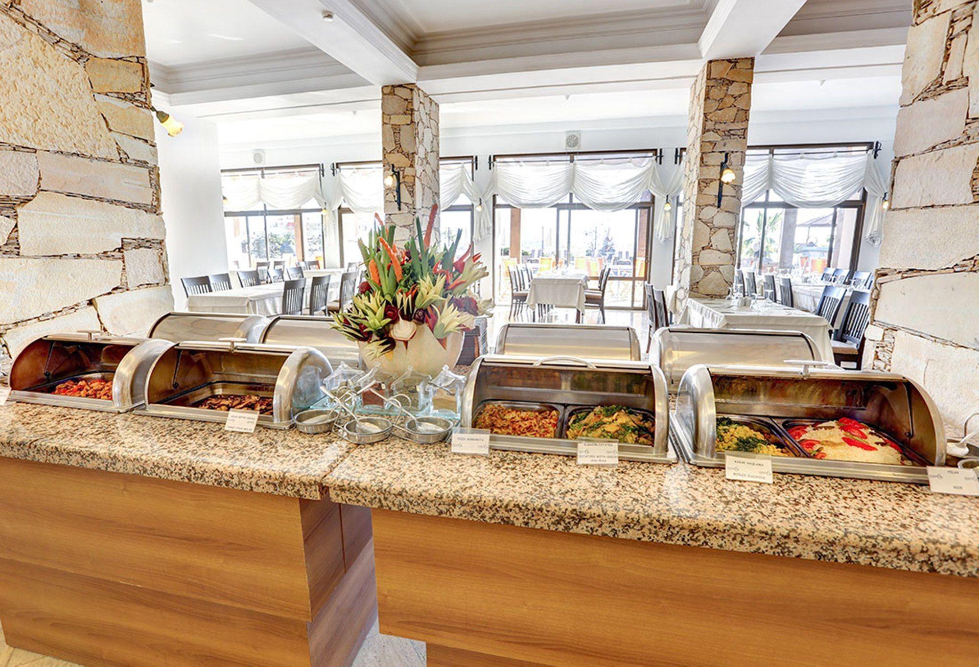 Suhan Seaport Hotel Kusadası Exteriör bild