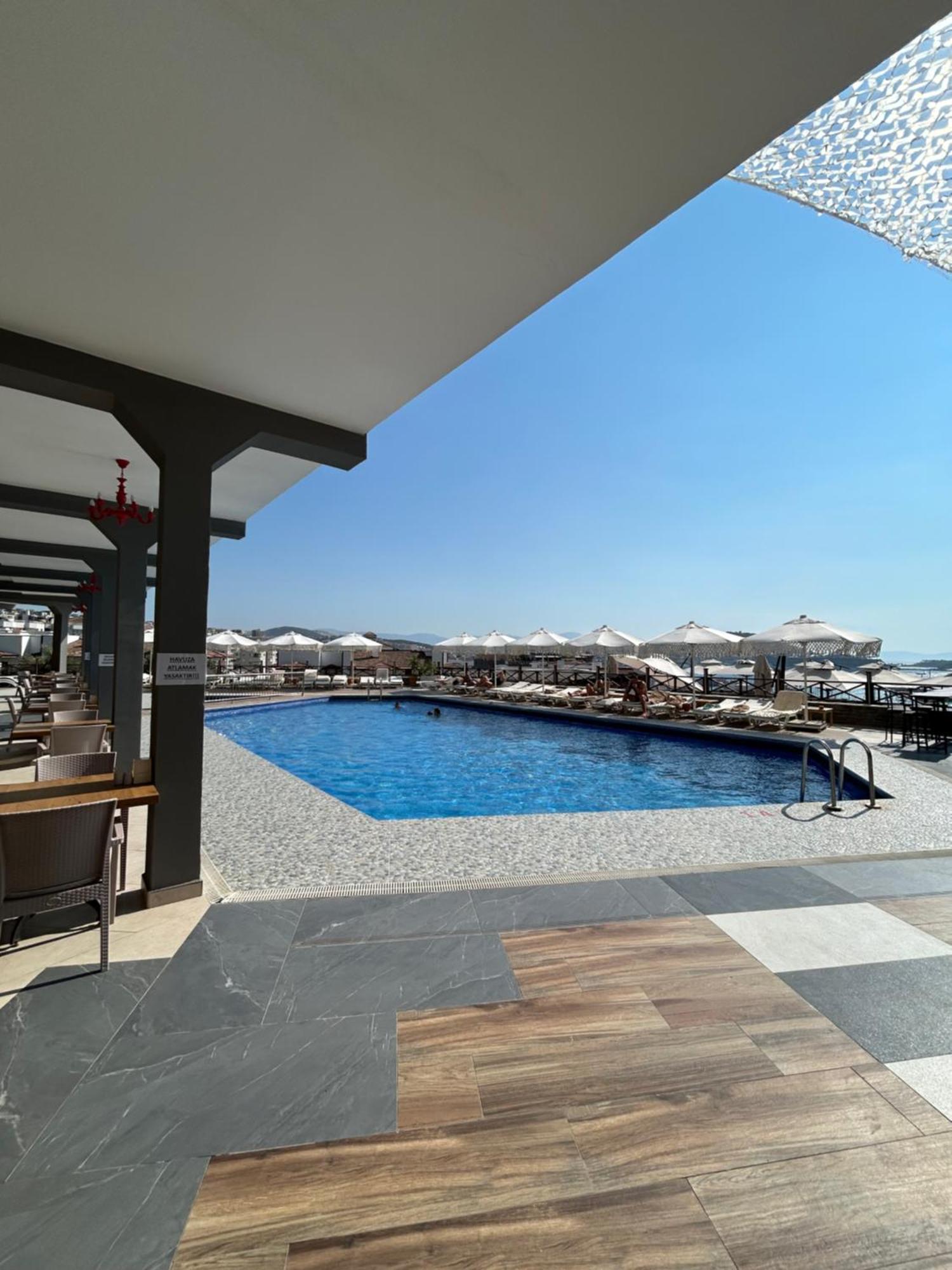 Suhan Seaport Hotel Kusadası Exteriör bild
