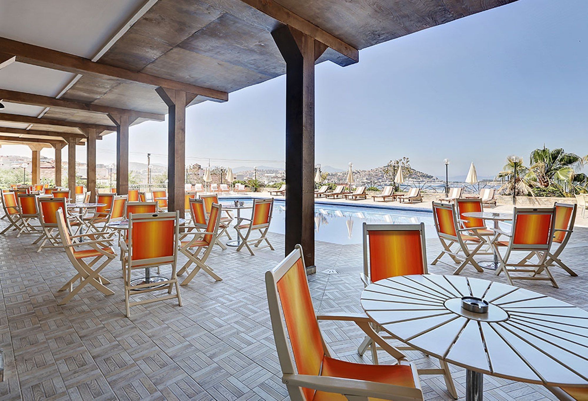 Suhan Seaport Hotel Kusadası Exteriör bild